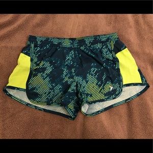 Running shorts
